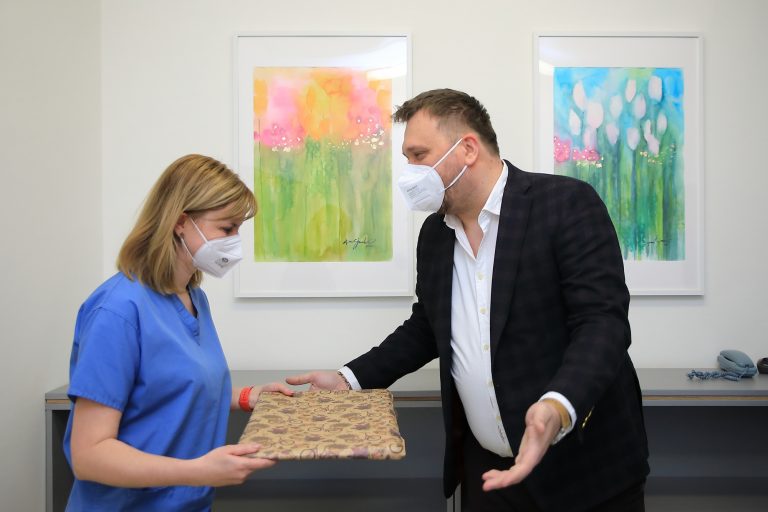 treba si pomahat a preto aj my pomahame 05