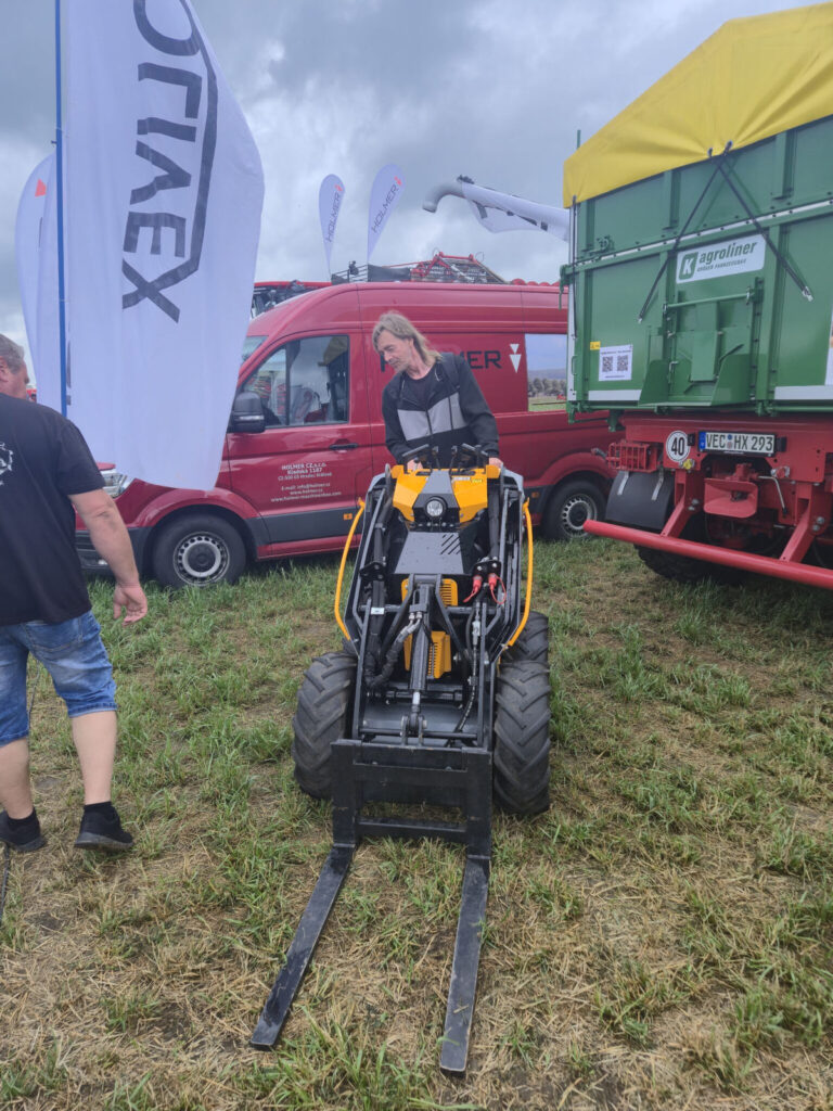 zucastnili sme sa 14 rocnika celoslovenskych dni pola v seliciach 10